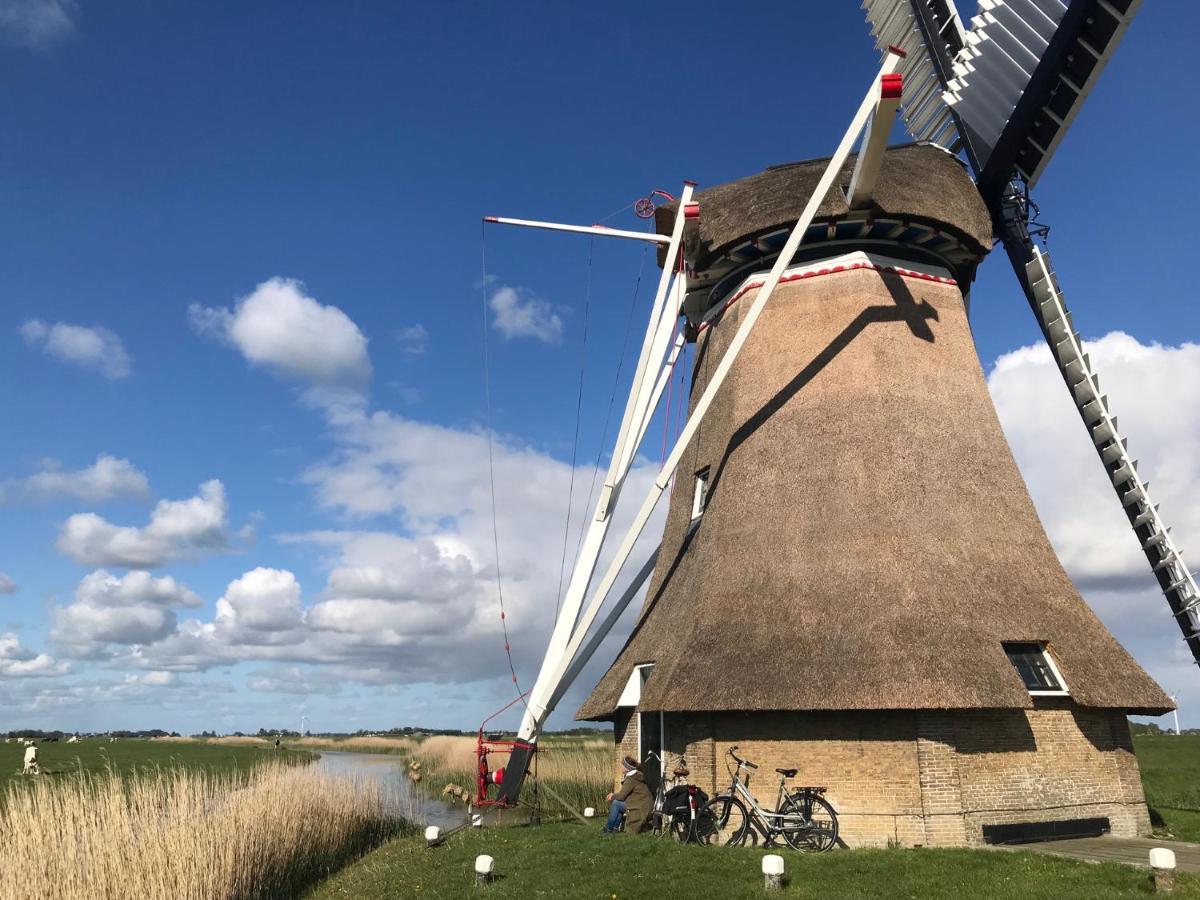 B&B De Pastorie Bij Dokkum Reitsum Exterior photo